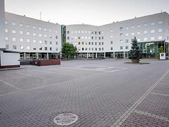 Nowe zasady parkowania przy Urzędzie Dzielnicy Bemowo – od 1 września parking będzie płatny