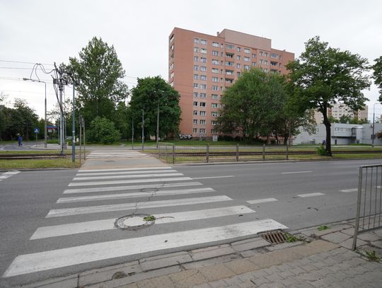 Powstanie sygnalizacja świetlna na skrzyżowaniu Powstańców Śląskich i Sterniczej
