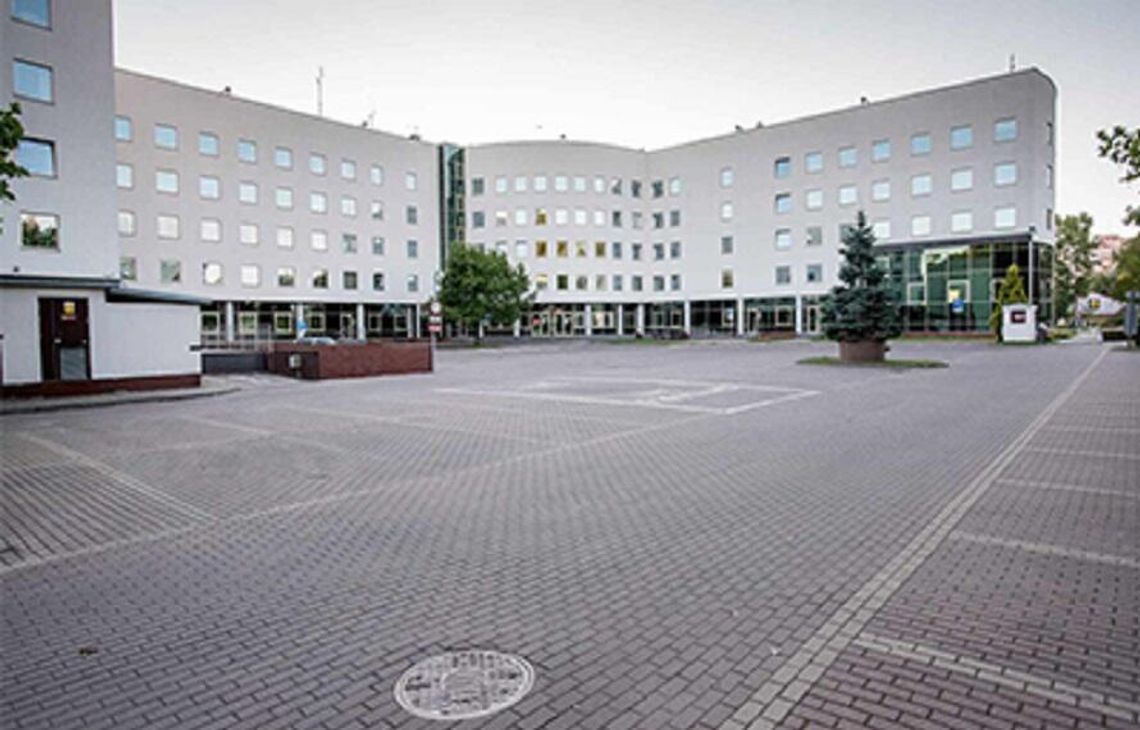 Nowe zasady parkowania przy Urzędzie Dzielnicy Bemowo – od 1 września parking będzie płatny